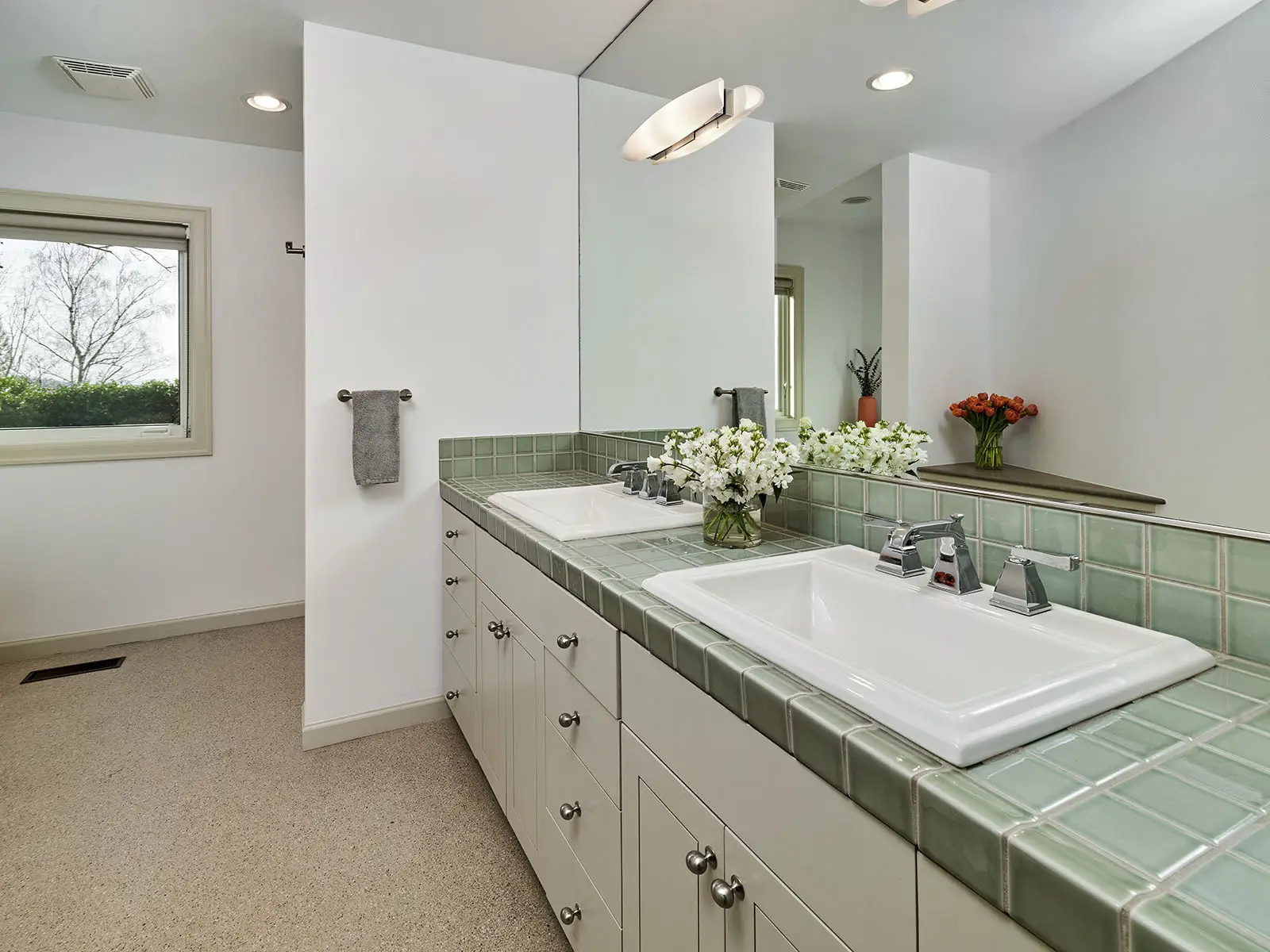 4801 SW Patton Road, 54s