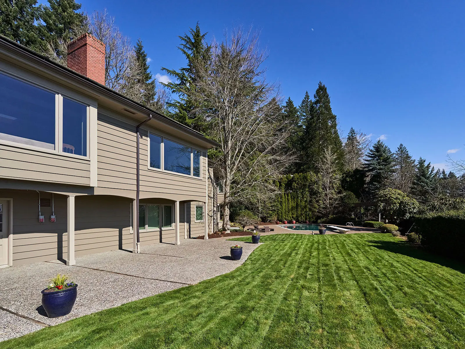 4801 SW Patton Road, 59s