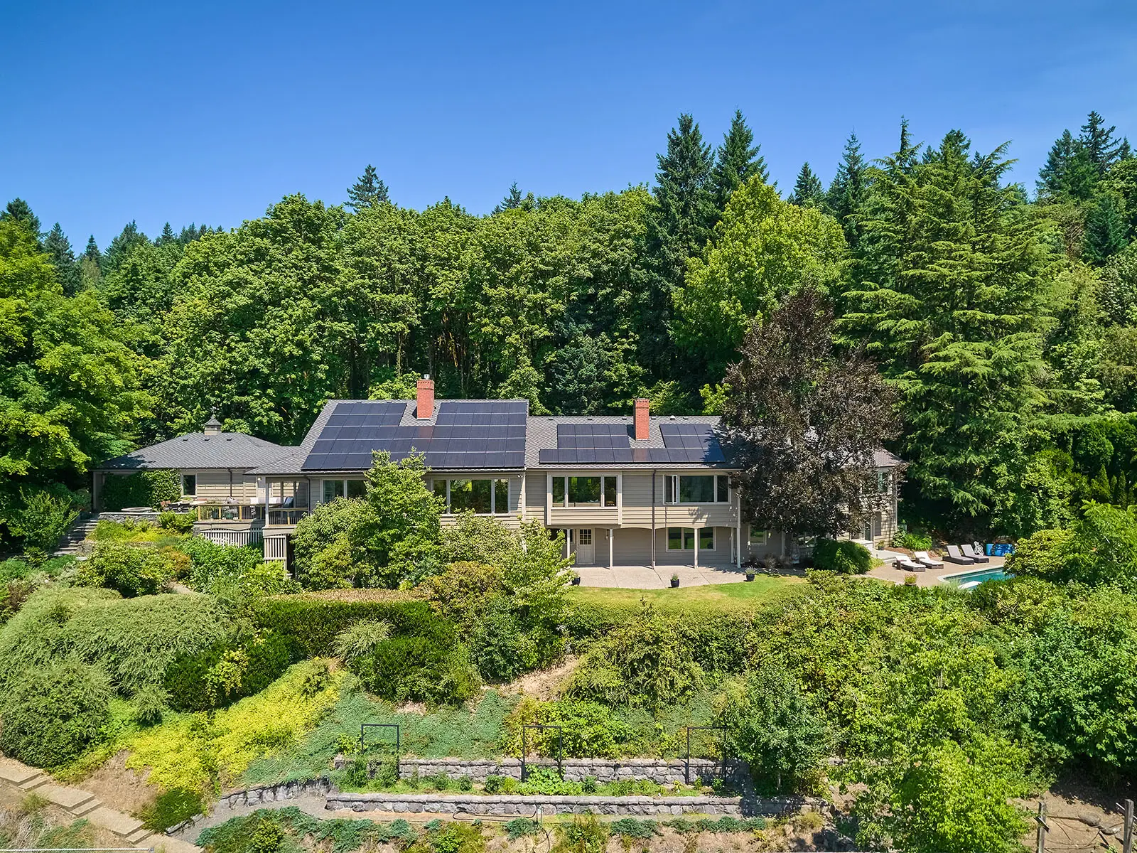 4801 SW Patton Road, 74s