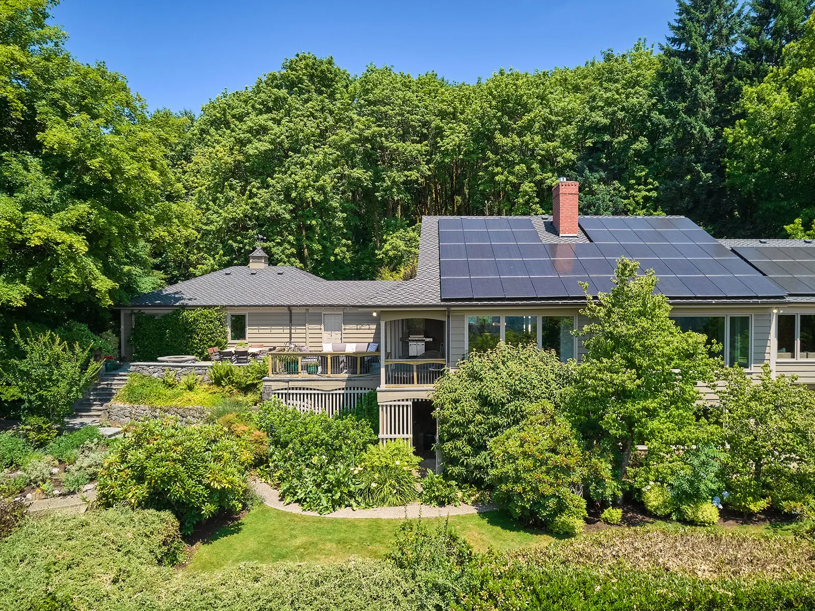 4801 SW Patton Road, 76s